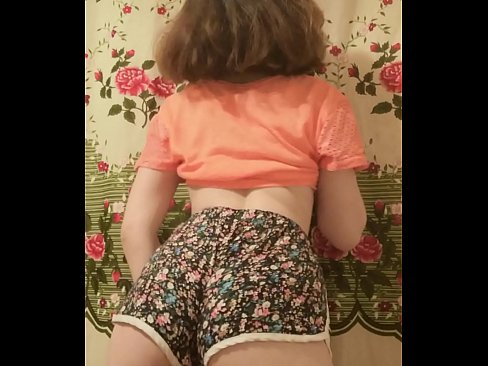 ❤️ سیکسی نوجوان بیب کیمرے پر اپنی شارٹس اتار رہی ہے۔ ❤️  فحش میں ur.com-milf-300.ru ❌